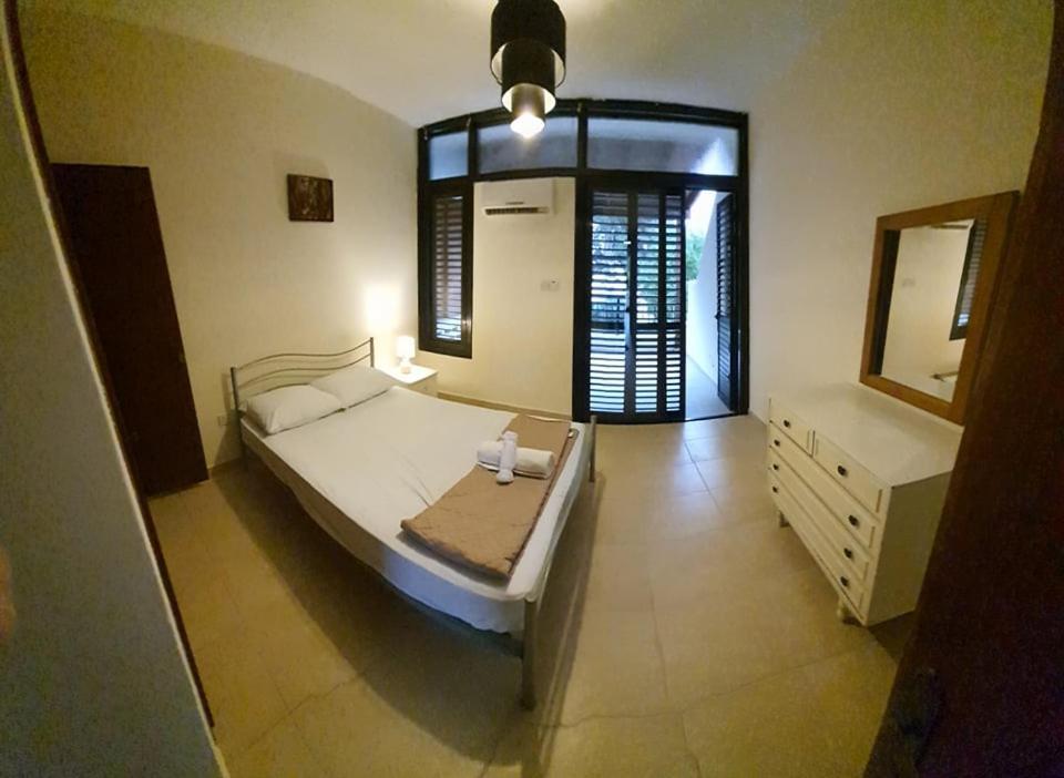 Lovely 2 Bedrooms In The Tourist Area In Paphos . エクステリア 写真