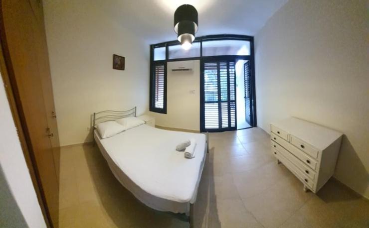 Lovely 2 Bedrooms In The Tourist Area In Paphos . エクステリア 写真