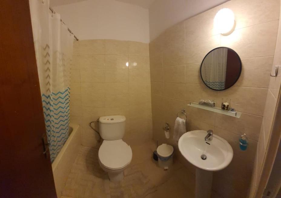 Lovely 2 Bedrooms In The Tourist Area In Paphos . エクステリア 写真